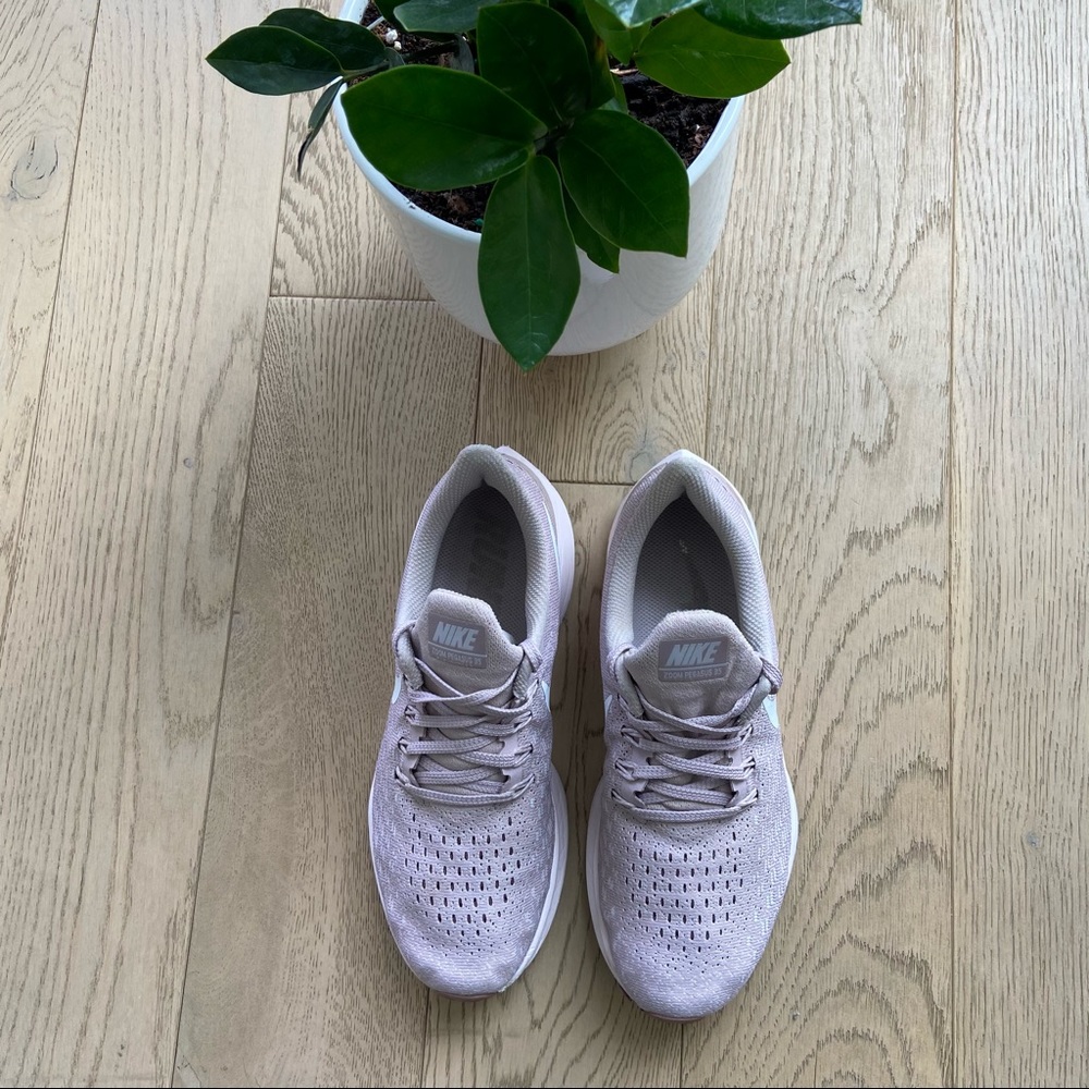 Nike Sneakers Light Purple Size 7